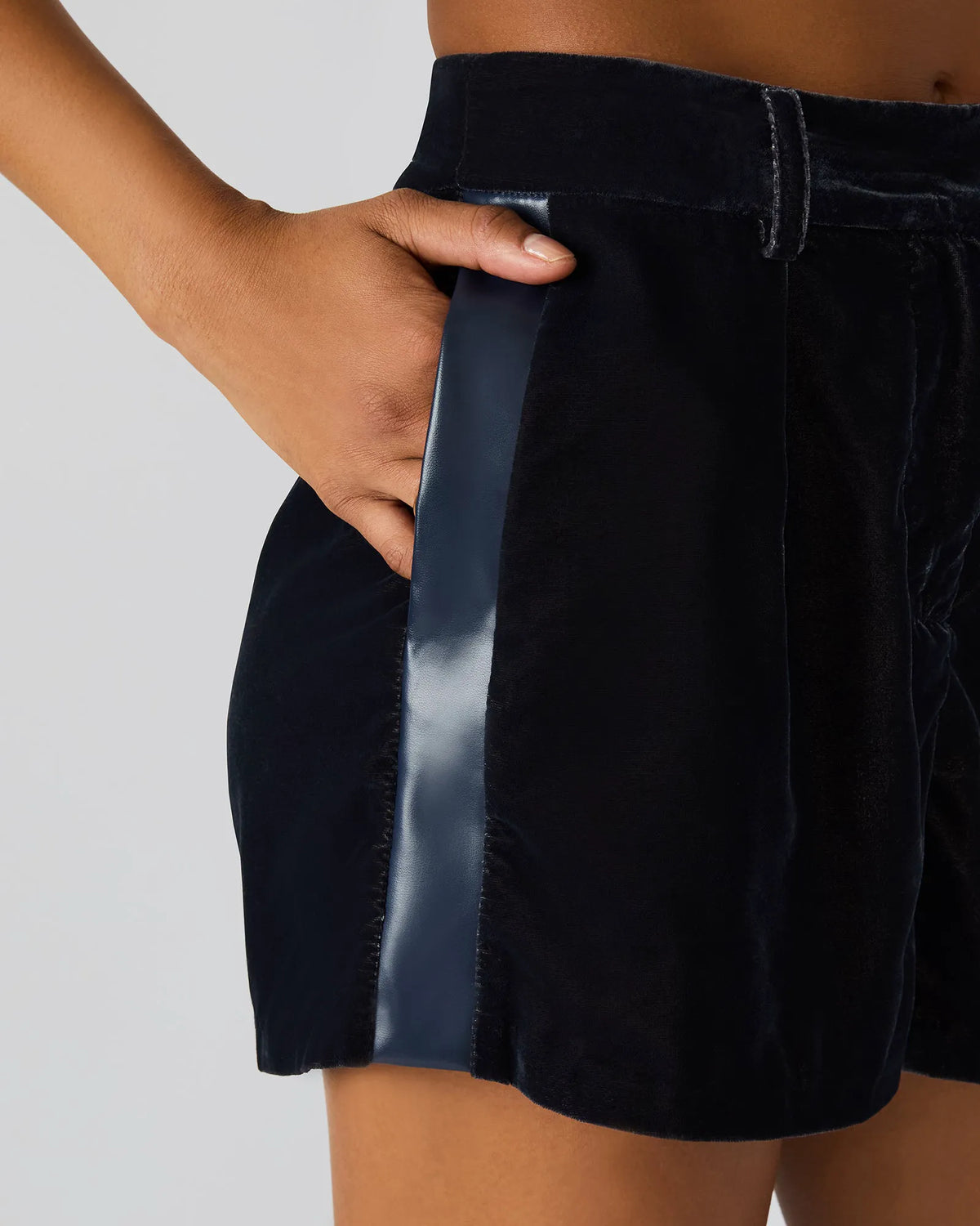 XS